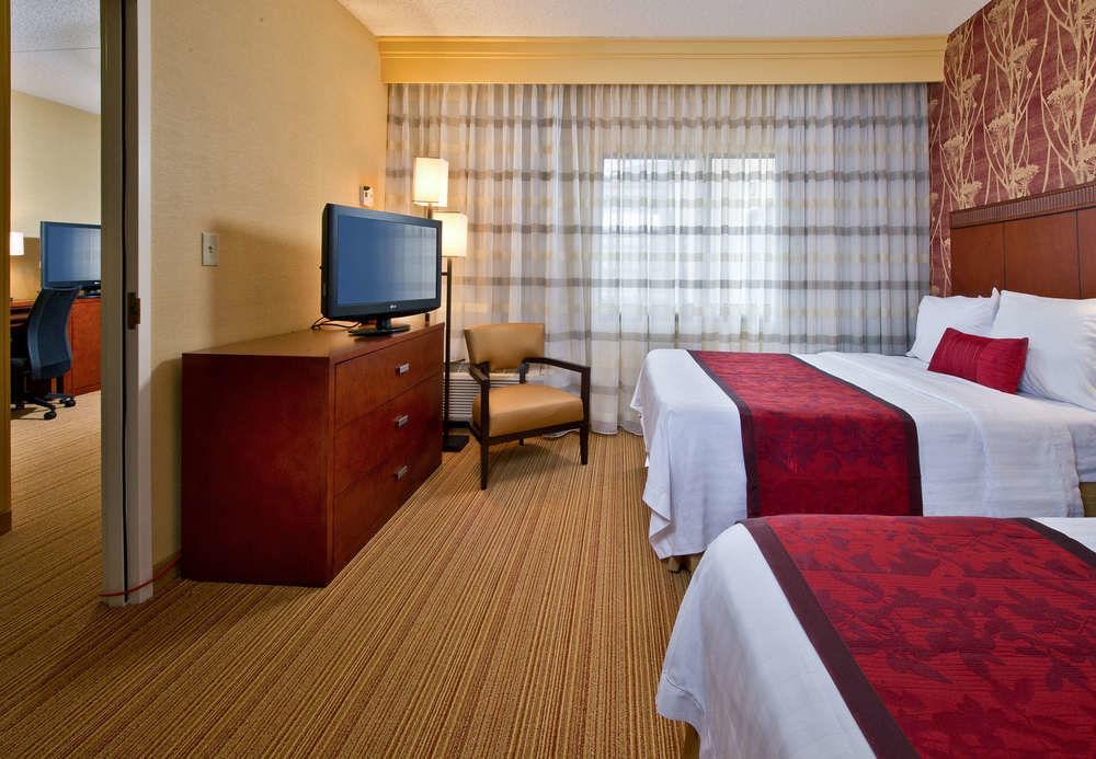คอร์ตยาร์ด ฟิลาเดลเฟีย วิลโลว์โกรฟ Hotel ภายนอก รูปภาพ