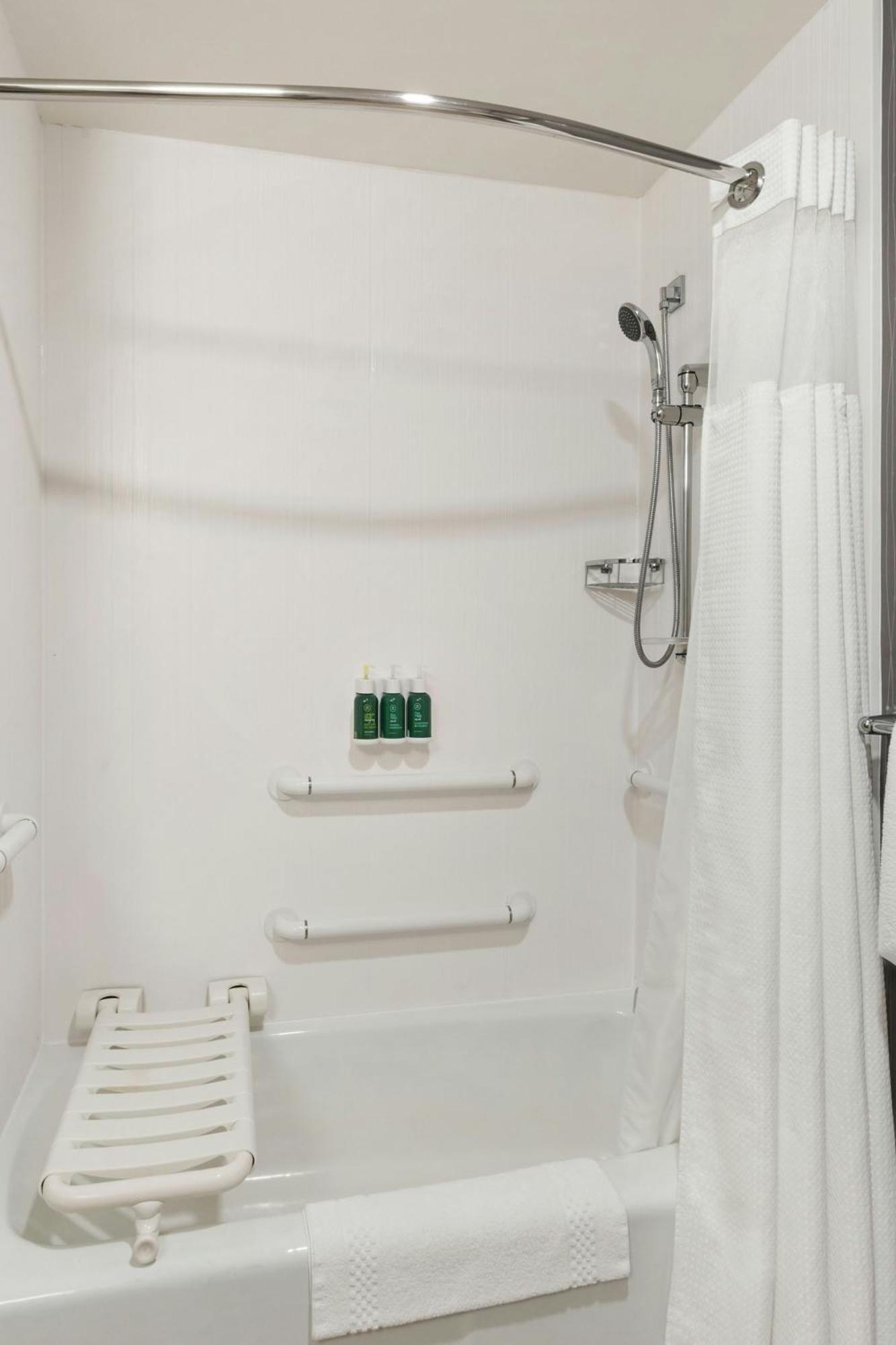 คอร์ตยาร์ด ฟิลาเดลเฟีย วิลโลว์โกรฟ Hotel ภายนอก รูปภาพ