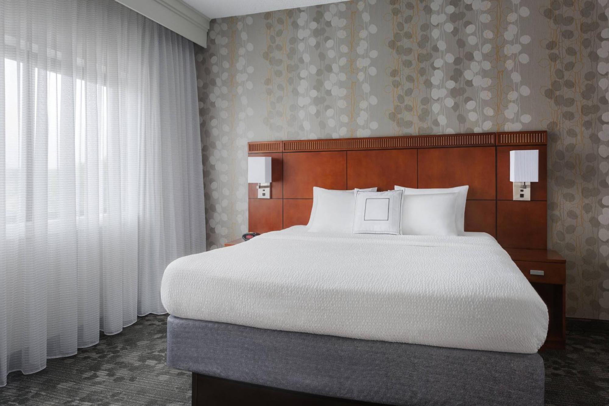 คอร์ตยาร์ด ฟิลาเดลเฟีย วิลโลว์โกรฟ Hotel ภายนอก รูปภาพ