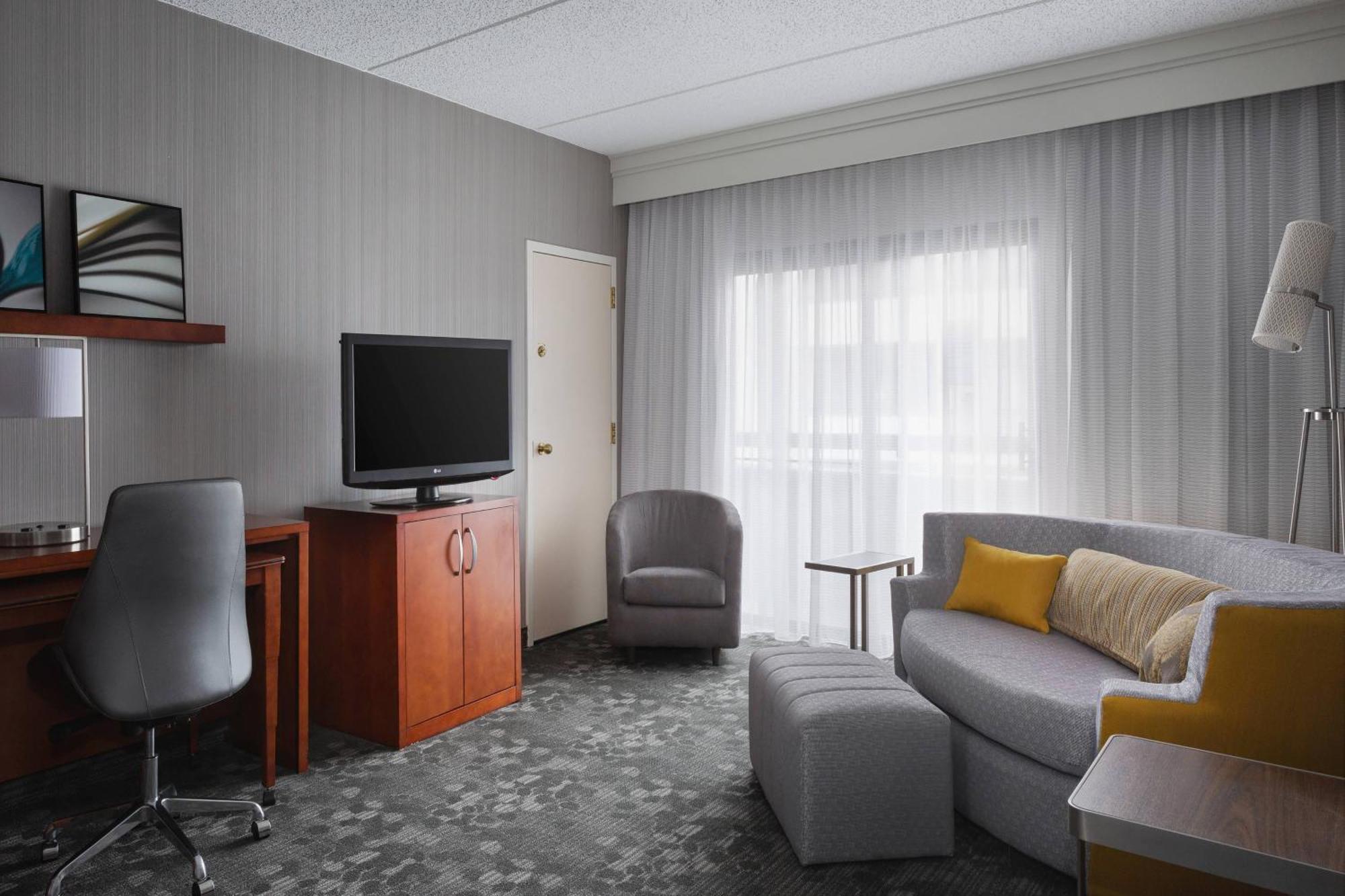คอร์ตยาร์ด ฟิลาเดลเฟีย วิลโลว์โกรฟ Hotel ภายนอก รูปภาพ