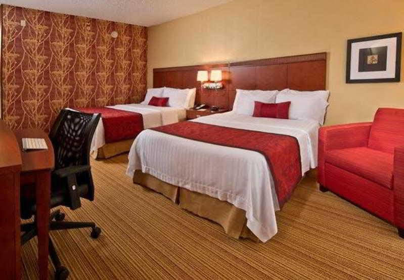 คอร์ตยาร์ด ฟิลาเดลเฟีย วิลโลว์โกรฟ Hotel ภายนอก รูปภาพ